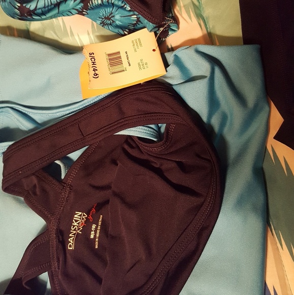 MATCHING DRI TECH WORKOUT SET NWT - Picture 5 of 5